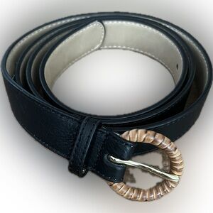 NWT Women’’s size L Black Belt Talbots